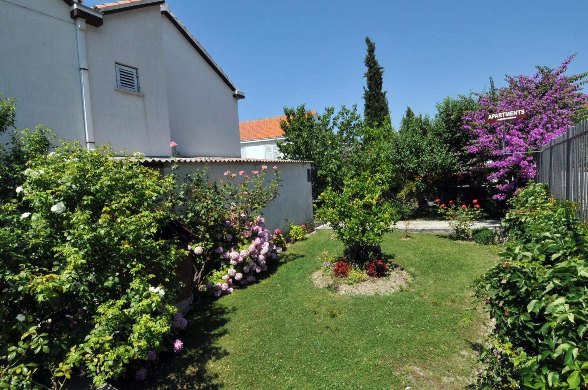 Apartments Villa Mare Mlini Esterno foto